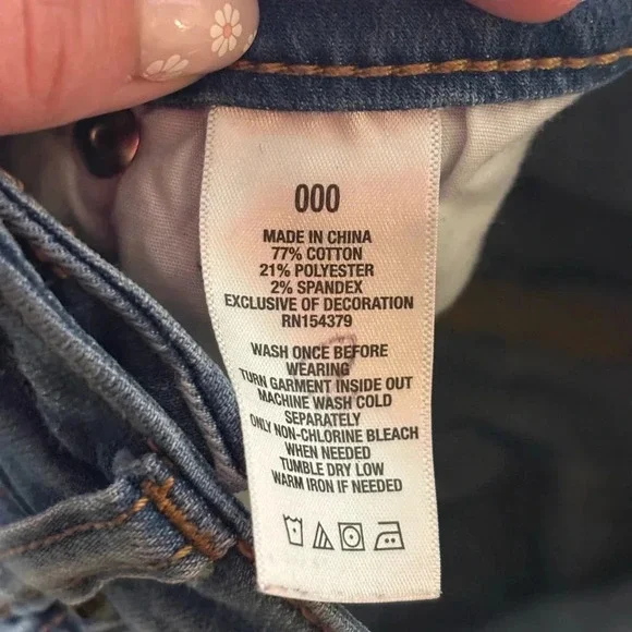 Womens size 000 juniors Aeropostale Jean shorts, #B714 - Picture 3 of 3
